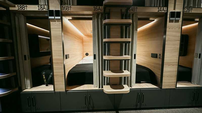 Gallery image - 2687